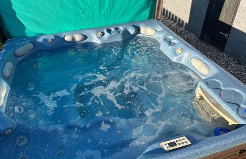 The Follonsby hot tub Retreat with own bar near city centre - Foto 9