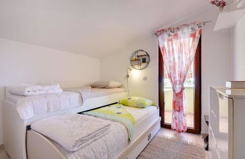 Ferienhaus mit Badminton- und Minifussballplatz - Foto 11