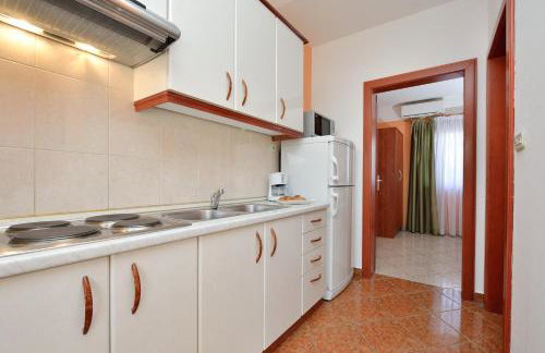 Villa Zdenka with heated pool - Photo 46