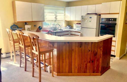 G2 Sunny and homey Fairway Village Townhome right on the Omni Mount Washington Hotel golf course - Foto 6