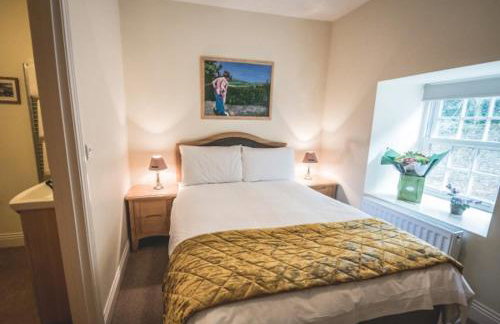 The Saddle Room - Photo 60