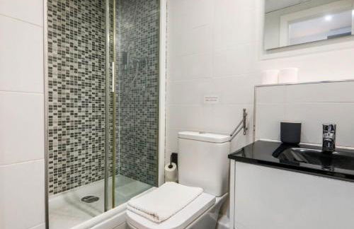 New Listing DUPLEX NEAR THE BEACH Barceloneta - Photo 29