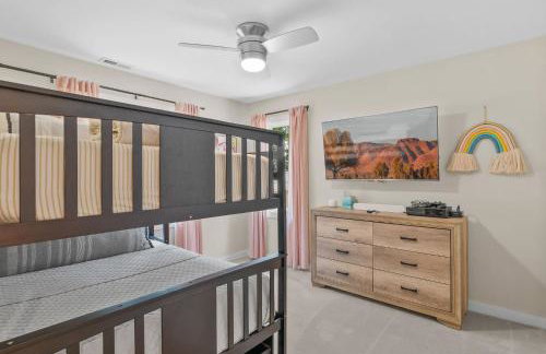 Near Asheville Hot Tub Fire Pit BBQ Sleeps 10 - Foto 42