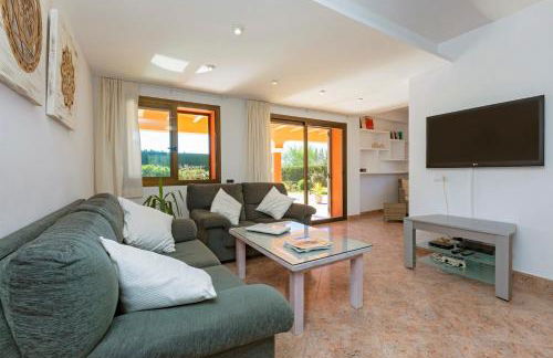 Villa close to Ibiza Town Sleeps 12 - Photo 26