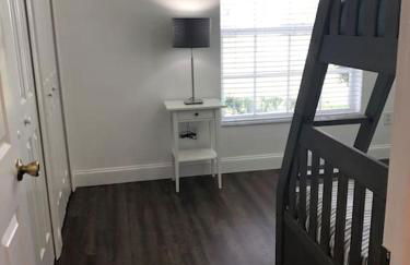 Beautiful Home across the street from Lake June! - Foto 23