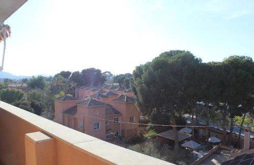 Encantador Ático a 2,6 km de la Playa - Foto 45