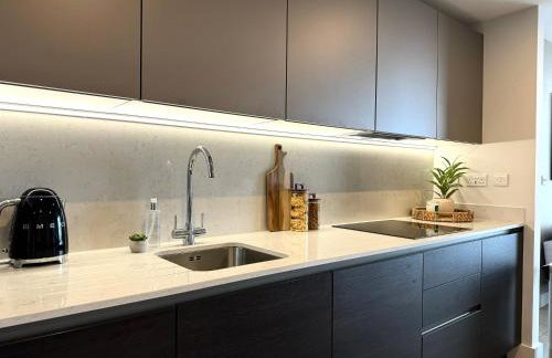 Lusso by Luisa - 2 Bed Modern Luxury Apartment in Central Birmingham (5*) - Photo 33