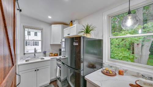 5 Mi to Salem Furnished Patio at Danvers Studio! - Foto 2