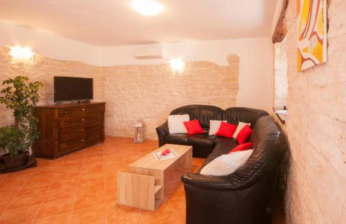 Villa Anton, a luxurious rustic villa in a peaceful setting - Foto 14