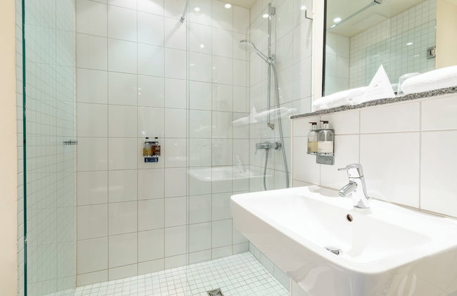 Mondrian Suites Berlin Checkpoint Charlie - Photo 57