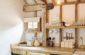 5 Henham Barns - Photo 25