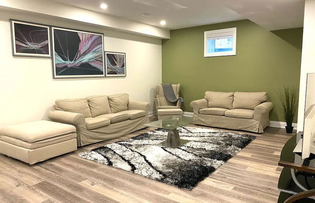 Brand New Basement Apt next to Beach & Go Train - Foto 34