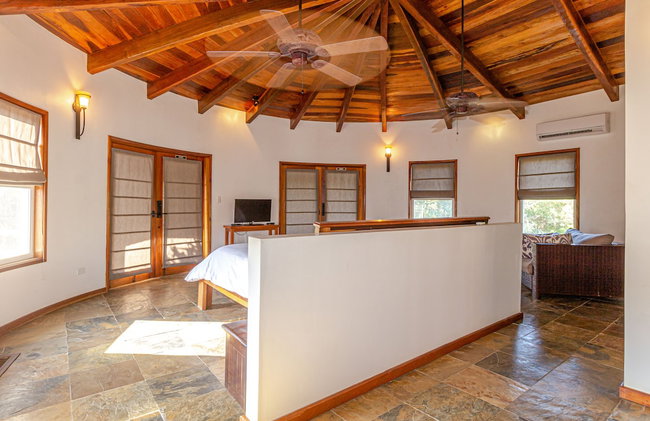 Solaria Villas - Photo 34