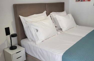 White Boutique Homes - Serenity - Photo 27