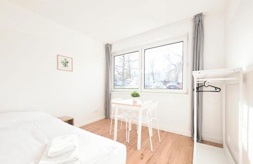 Tolstov Apartments - Monteurwohnung - 3 Schlafzimmer - Esszimmer - Küche - Waschmaschine - 25 Min zur Messe DUS - Foto 6