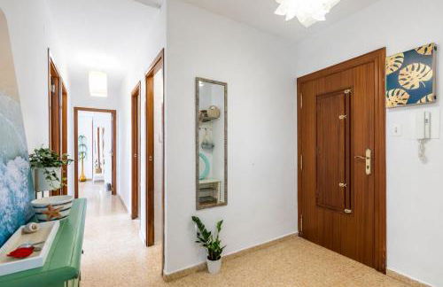 Isola Beachside Apartment - Foto 12