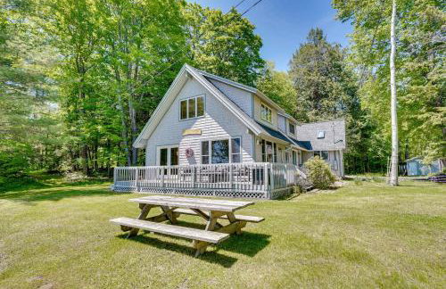 Dock and Kayaks Annabessacook Lake Retreat! - Foto 1