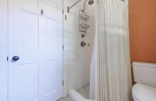 Lucky Penny - Lake Access right around the corner - Newly remodeled home - Foto 16