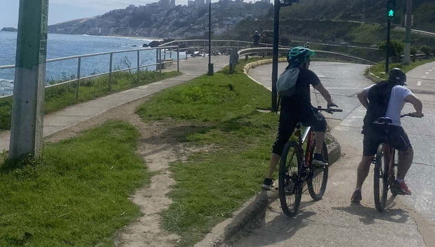 Viña del Mar & Valparaíso Bike Tour - Photo 4