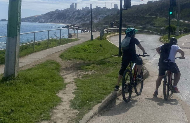 Viña del Mar & Valparaíso Bike Tour - Photo 4