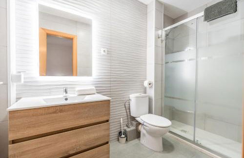 SeaFront 1ª línea y 2 piscinas - Foto 21