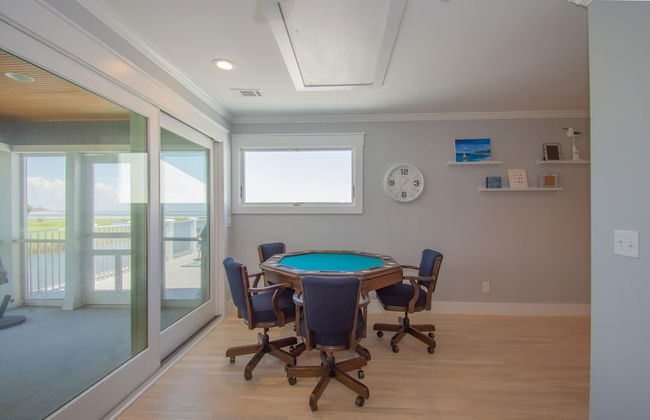 5 Bed Sleeps 12 With Water Views - Photo 40