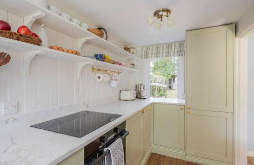 Boutique Suffolk Cottage Cosy Family Holiday Home with Garden Near Aldeburgh - Foto 21