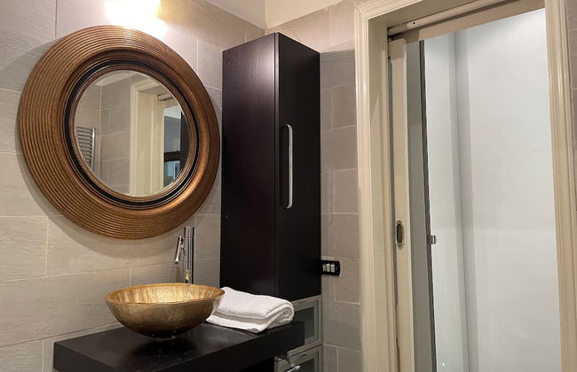 Elegant Apt-typical Roman Palazzina Pz Alessandria - Foto 16