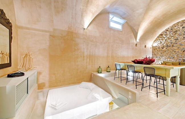 Pyrgos Old winery villa - Photo 13