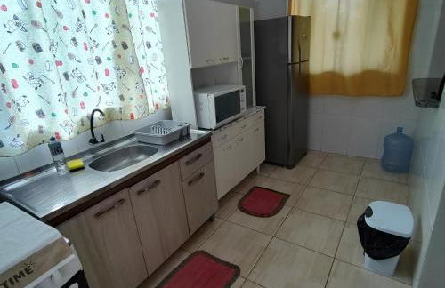 Apto jeito de casa entre mar e montanha AR - Foto 14