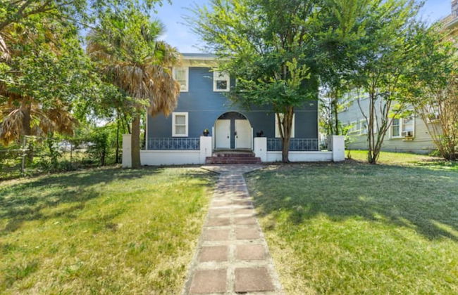 Impressive Cozy Historic 2BR Apt 202 Near Downtown - Foto 1