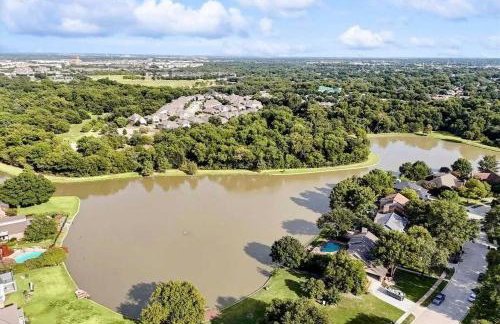 6 Mi to Dtwn Garland Group Getaway with Pool Access - Foto 24