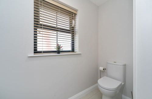 Modern Entire Home steps from the Train Station - Foto 30