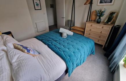 Number 15 Luxurious Two Bedroom Apartment - Photo 17