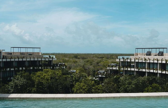 Beautiful Jungle Loft With Rooftop Pool and Gym - Photo 30