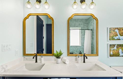 Wayward Sun Luxury 4BR Gulf Retreat w Pool, Hot Tub & Elevator - Foto 63