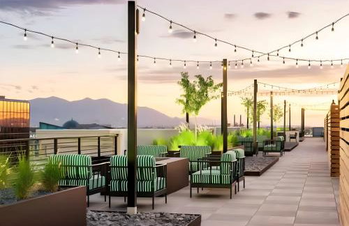 Modern Downtown 2BR 2BA Near Delta Center with Fire Pit BBQ and City Views - Photo 45