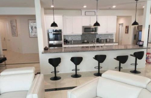 A Tranquil Haven with Elegance - Foto 9