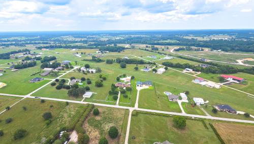 Aircraft Tours! Fly-In Hangar Apt in New Waverly - Foto 3