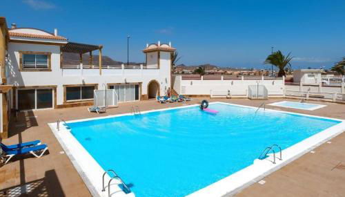 Casa Girasoles terraza patio aire acondicionado - Foto 4