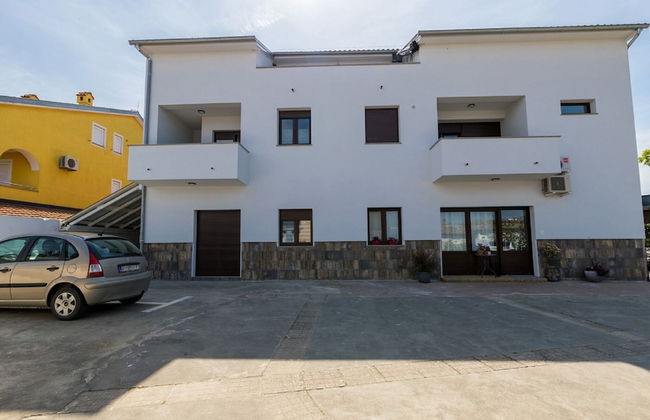 Simplistic Apartment in Malinska near Sea - Foto 24