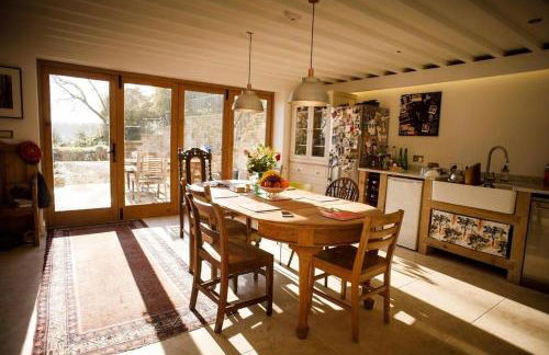 Cotswolds AoNB Cottage- Modern Renovation- Sleeps8 - Foto 16