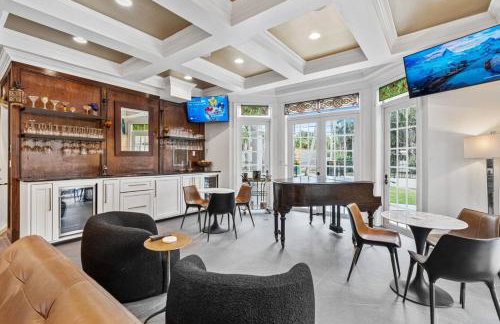 The Modern Castle Canal View Access Rooftop Living Greenhouse VlLLAS - Foto 16