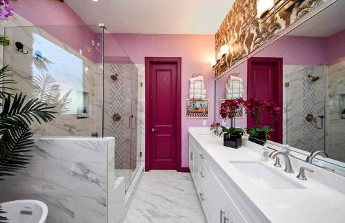 BrandNew! Secret Garden HTX |5BR w/GameRoom+HotTub - Foto 36