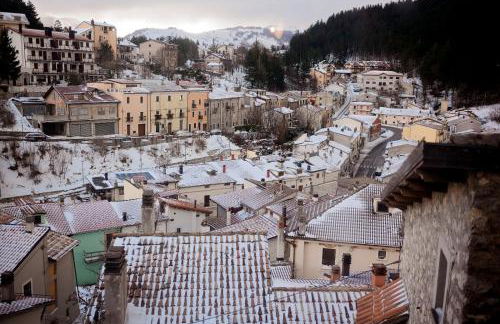 Casa in centro storico stile chalet di montagna - Foto 2