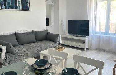 The Olive House - Photo 1