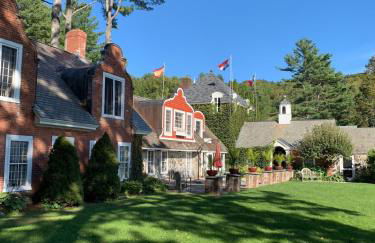 Luxurious Reading Farms Estate sleeps 46 - Photo 33