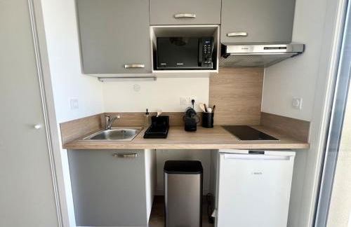 Studio Design & Confort Proche Plages et Accès Ile de Ré - Parking & Wifi GRATUIT - Foto 5