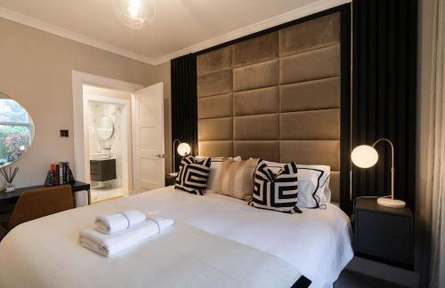 The Wilton Suite - Your Private 5* Escape! - Foto 7