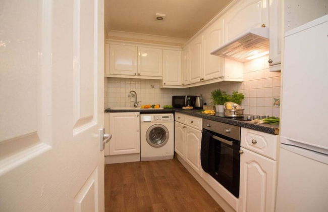 Stayzo Penthouse Accommodation 2- Premier Lodge - Foto 13